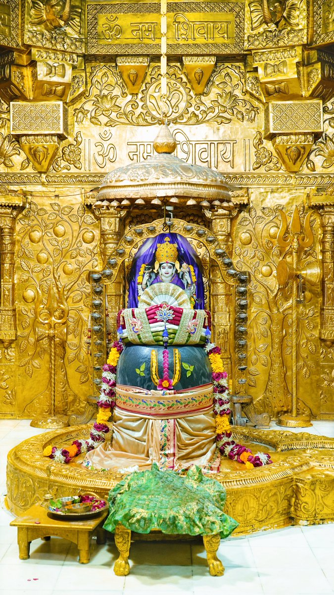 Somnath_Temple's tweet photo. श्री सोमनाथ महादेव मंदिर,
प्रथम ज्योतिर्लिंग - गुजरात (सौराष्ट्र) 
दिनांक: 25 जुलाई 2026,  आषाढ शुक्ल एकादशी - शनिवार
मध्याह्न श्रृंगार
072610175
#somnath #mahadev #shivji
#bhakti #somnathlivedarshan #somnathtemple #JaiSomnath #SomnathSwabhimaanParv

Whatsapp Channel Daily Darshan https://t.co/sndKP0fuKq