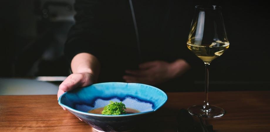 light340ps's tweet photo. 漢菜麟からのお知らせ
​8/9(日)〜8/16(日)の期間限定で「飲み放題付き特別コース」をご提供いたします！
​価格：15,000円
内容：前菜からデザートまで大満足の7皿
お席：昼6席、夜6席
​メニューの詳細、ご質問、ご予約はすべてDMにて承ります。
お気軽にメッセージお待ちしております！ https://t.co/1BzEKWqEP2