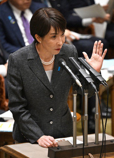 tanakaseiji15's tweet photo. まだまだ！
支持率下がるって思う人！
🙋‍♀️！ https://t.co/iwGKYRm1Do