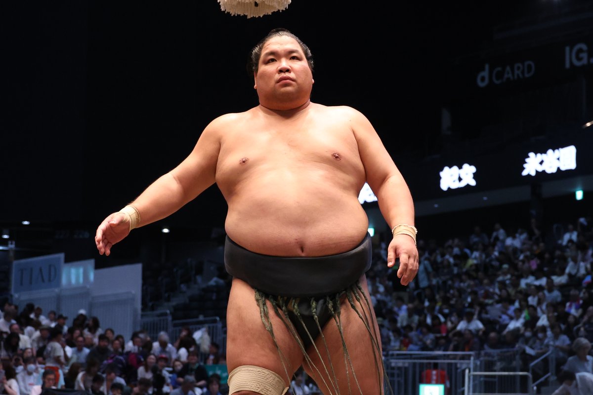 sumokyokai's tweet photo. ＜十四日目の様子＞
十両取組
錦木（7勝7敗）　寄り切り　生田目（6勝1敗）
炎鵬（7勝7敗）　寄り切り　西ノ龍（4勝10敗）
#sumo #相撲 #名古屋場所 https://t.co/T0mHwZMznU