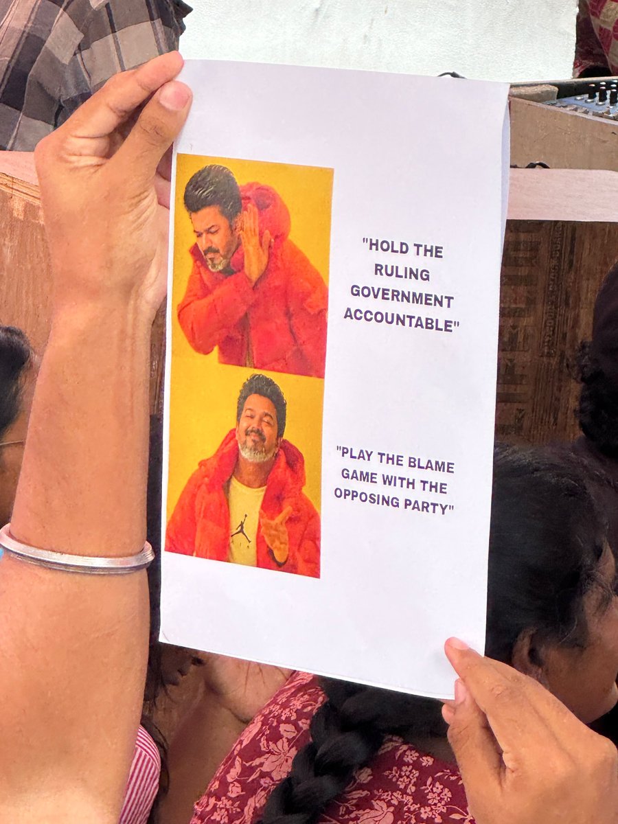 preethidmk03's tweet photo. மாணவர்களின் உரிமைக் குரலோடு இணைந்து... சென்னை பாலன் இல்லத்தில் நீட் எதிர்ப்பு போராட்டத்தில் அக்கா கனிமொழி.

#kanimozhikarunanidhi #kanimozhiakka #kanimozhimp #NEETExamProtest #neet https://t.co/PeZLozRXIR