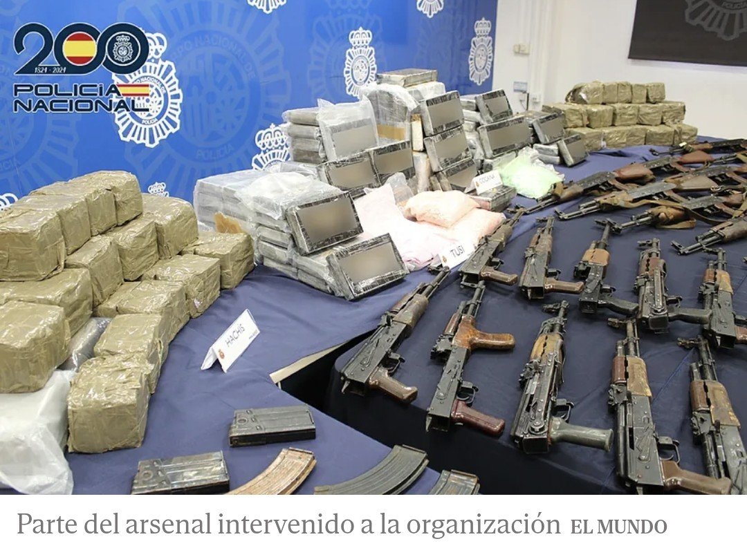 JosemaVallejo's tweet photo. El gobierno dice: España no tiene problema de seguridad o de organizaciones criminales.

Pero, donde dice: "la Policía desbarata la banda que surtía de armas a todas las mafias", debería decir "la Policía desbarata de momento a una de las bandas que surtía a alguna de las mafias. https://t.co/j8tkCNUAKs