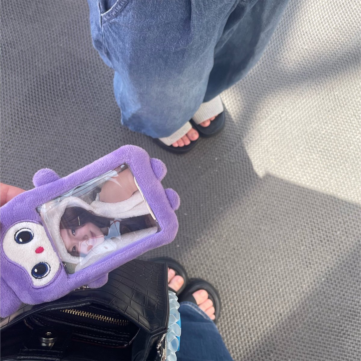 tw_05sn's tweet photo. TWICE LOVELYS タンブラーGETඉ́  ̫ ඉ̀✨

オープン40分前から頑張って並んで疲れた☀️

今回は橋渡しですごい時間かかっちゃったけどあすちゃんと協力しながら楽しめた(⸝⸝⩌⩊⩌⸝⸝)♩♩

👦🏻も両替手伝ってくれて一緒に頑張ってくれてありがとう💞

@jihyochan_achan  #TWICE 
@suzuryu0128 https://t.co/91VjNgeuBx