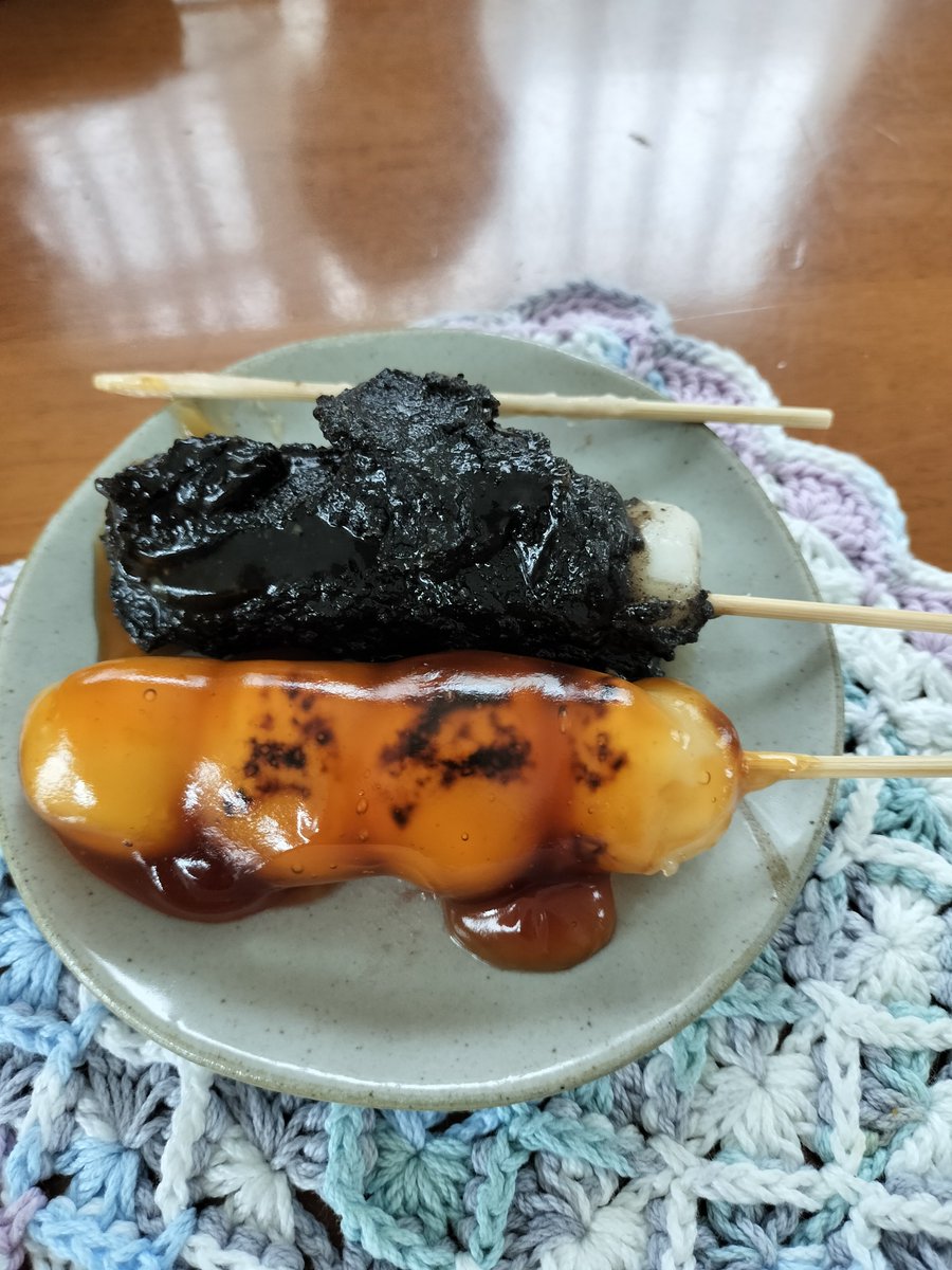 oira02042780005's tweet photo. 無性に食べたくなる
#銀月 おだんご
やっぱり美味〜🤗

感動的に美味しい
 #HIGHFIVECOFFEE さんの
水出しコーヒーが
合う〜沁みますねぇ🤗

#笑う門には福来たる https://t.co/4eZCTrITnn