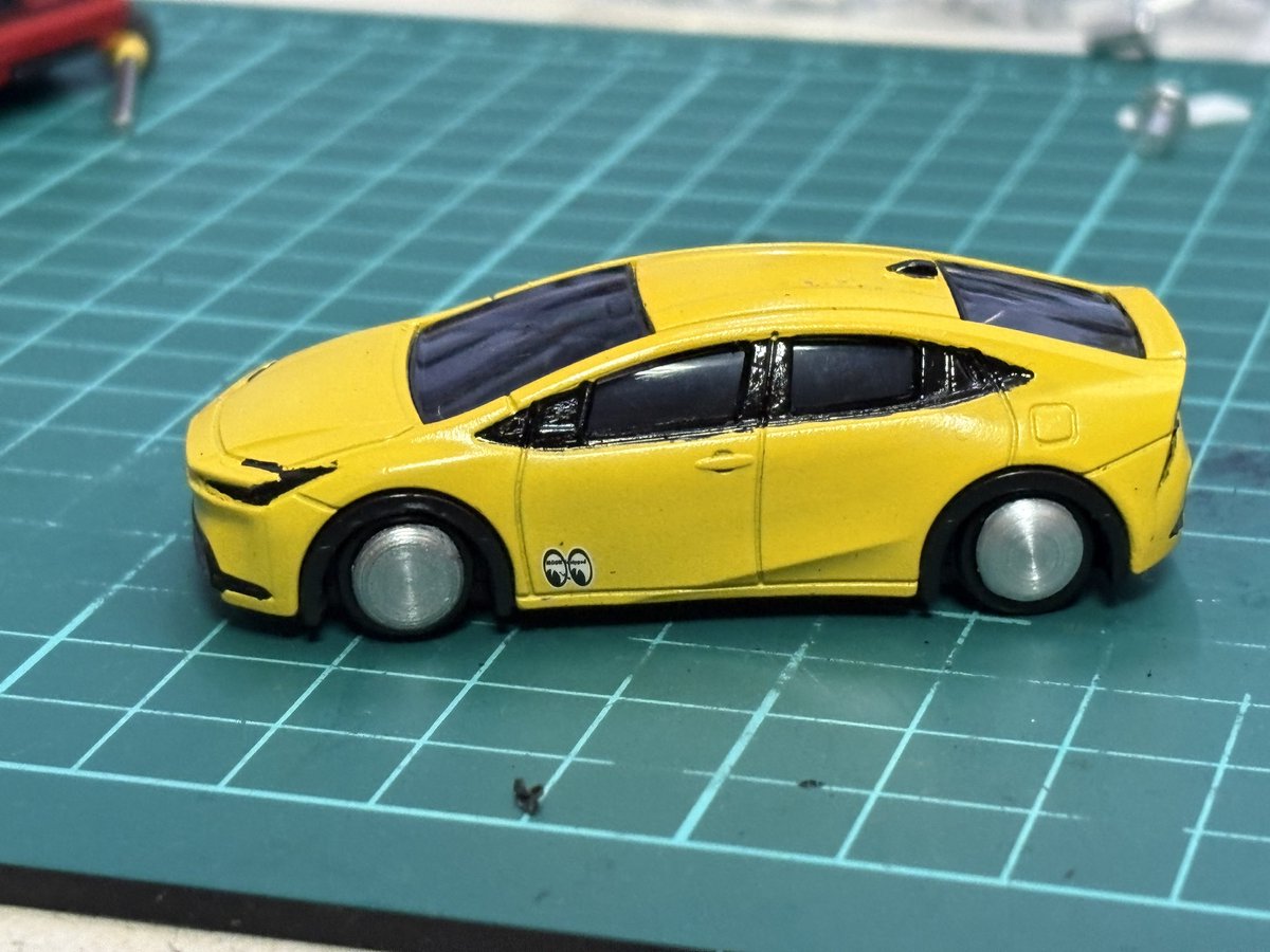 porschegmbh's tweet photo. #トミカ #PRIUS #MOONEYES @stickyfrog_ 
  60プリウス👀レストア一旦👍 https://t.co/F2AsJ5ODzY