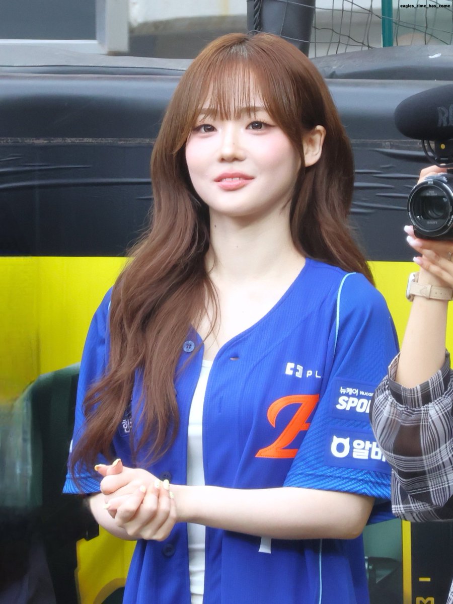 ETSC41's tweet photo. 2026.07.18 트리플에스 시구&amp;시타
#트리플에스 #트리플에스윤서연 https://t.co/OHckdmYldY
