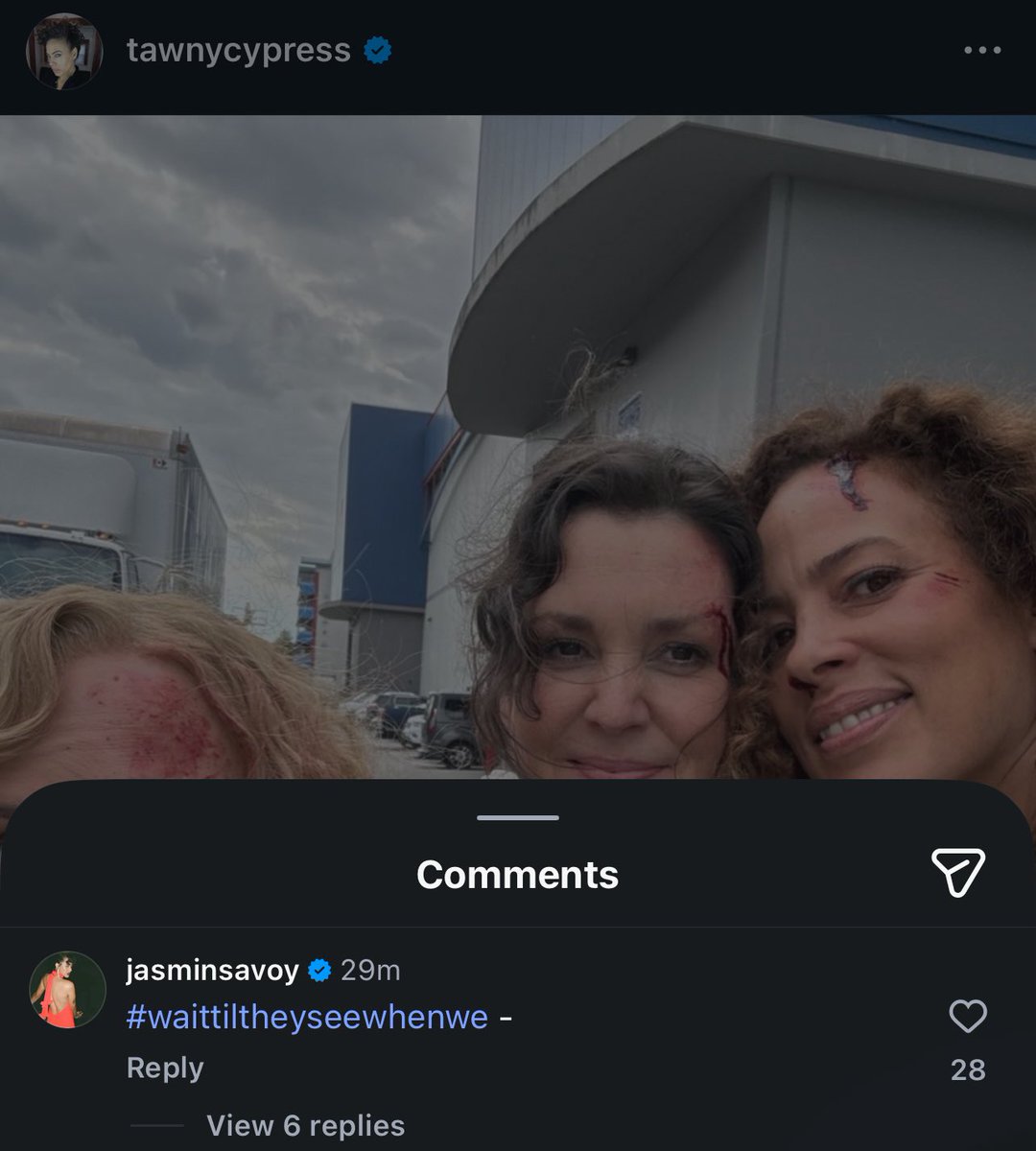 deadguysplane's tweet photo. jasminnn haha wdym by thattt hahaa like actually what do you mean i’m scared https://t.co/7U7hFTY71T