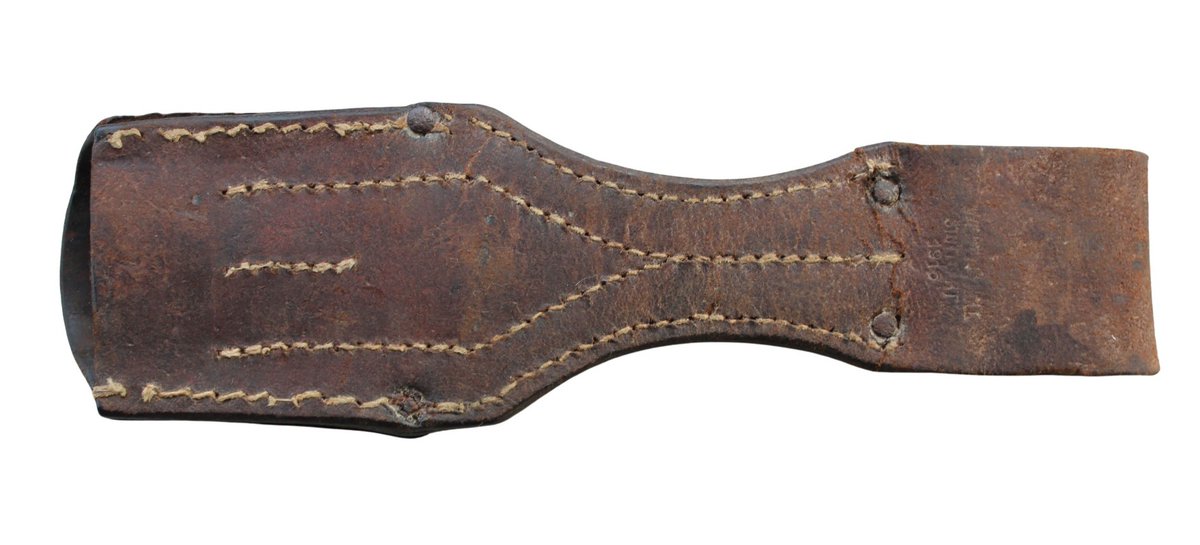 militarytour's tweet photo. WW1 German 'Butcher' Bayonet Frog Dated 1916

#WW1 #MilitaryCollectibles #BayonetFrog #HistoryLovers #CollectorCommunity #VintageGear #HistoricalArtifacts #MilitaryTour #CollectHistory #RareFind #Heritage #ClassicCollectibles 

https://t.co/IBos4BpBLM https://t.co/DDx2FsQOZr