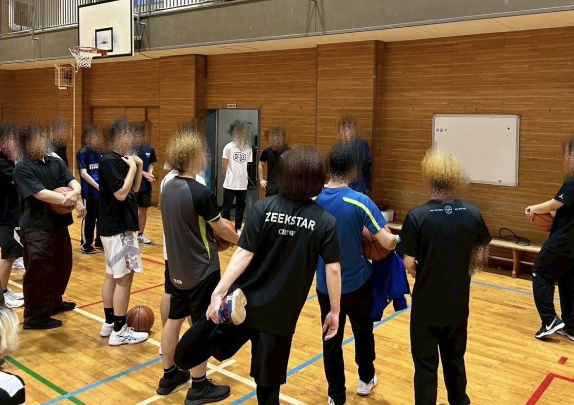 Project_T_104's tweet photo. 【7月活動報告📢】
7/4(土)にバスケ企画を行いました🏀
皆初心者ばかりでしたが、熱いゲームをすることができました‼︎

「Project.T」では年に数回、運動企画も行っておりますので、是非ご参加ください⭐️
#東洋大学 #バスケ https://t.co/UWkKcGRdTc
