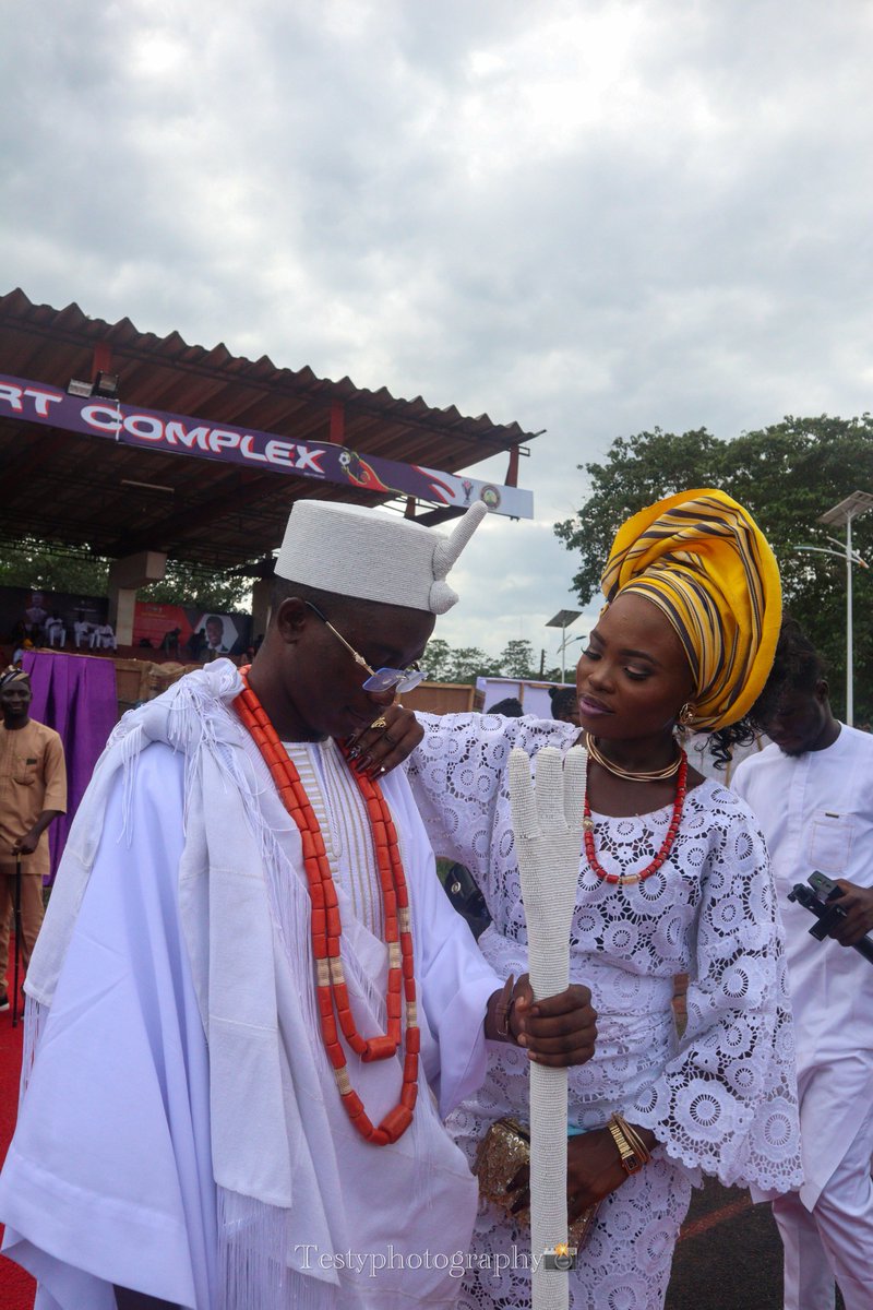 principia25's tweet photo. When the theme was said to be "IPEJOPO AWON LOBALOBA"
PRINCIPIA sticked to it and took it literally and had king's procession.
And you know SPS no dae carry last.
#virtusfutaclass25
#virtusfybweek
#futaclassxxv
#ojude
#ojudefuta https://t.co/He4BMzl5wk