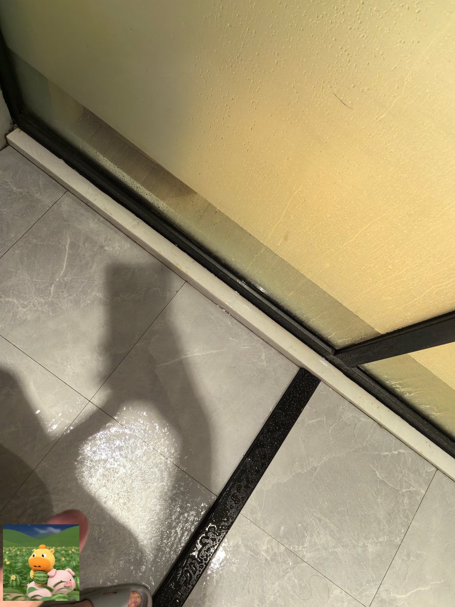 dl70577427's tweet photo. 只能四宫格���，还想着九宫格的 https://t.co/qjapKQQn7Q