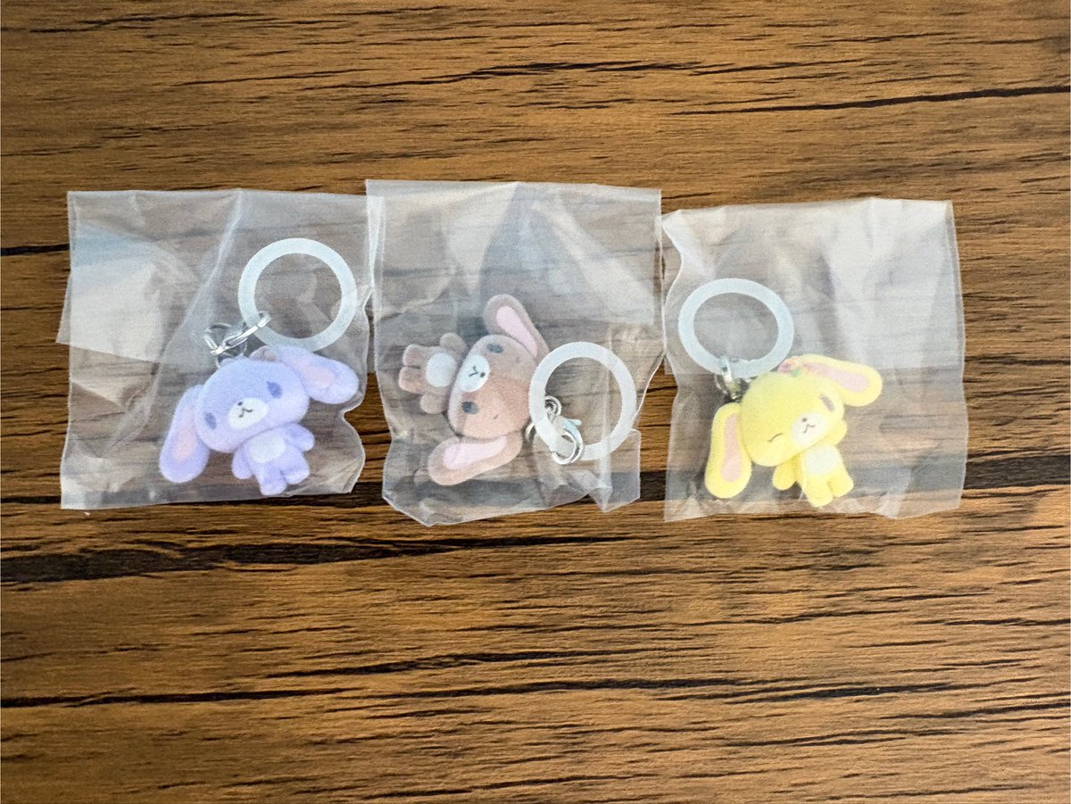 miu4izz's tweet photo. 【交換】シュガーバニーズ ふわふわめじるしアクセサリー シュガバニ

譲：ブルーベリーうさ、はなうさ、くろうさ
求：ミントうさ＞ももうさ、ストロベリーうさ

横浜〜川崎での手渡し優先、郵送🆗
検索からでもお気軽にお声掛けください https://t.co/PDl0IRyNaK
