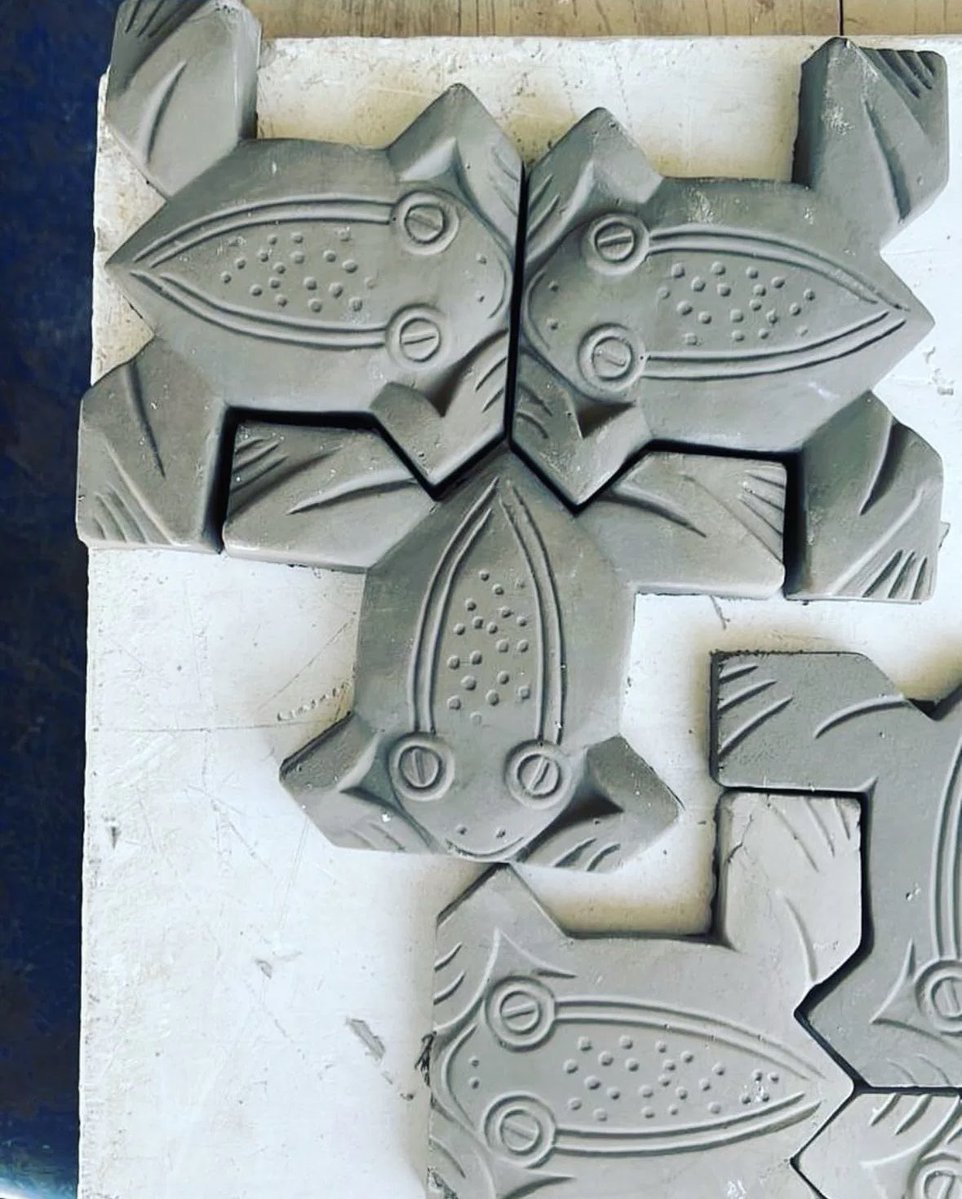 pmamtraveller's tweet photo. frog-shaped tessellating tiles created by Erin Adams https://t.co/HZ9DHDCfn7