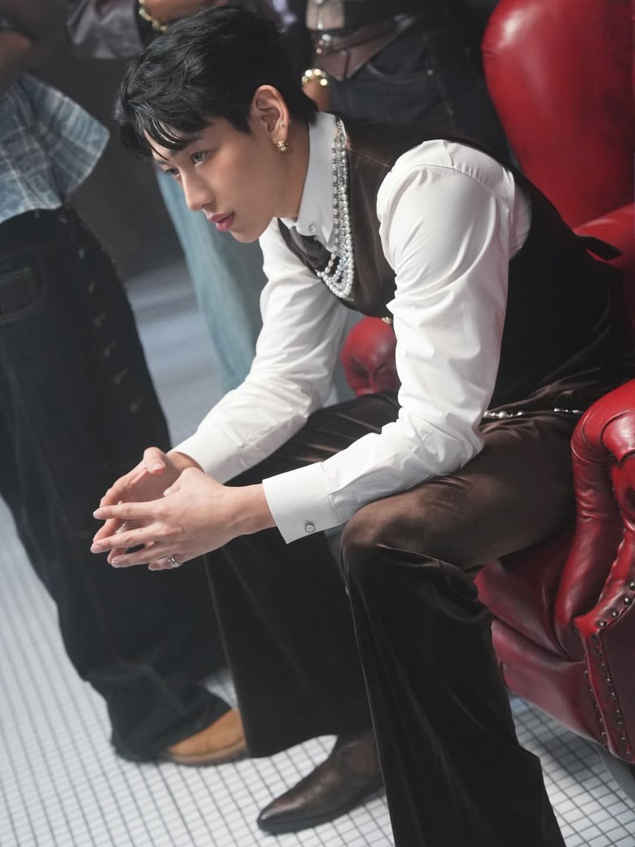 BamBamBooster's tweet photo. 260725 | ©️mizangwon_y00n’s IG Update

뱀뱀 TIMETHAI T2T M/V

#T2T #BamBam 
#T2TTIMETHAIBamBam
@BamBam1A @BAMBAMxBAMMIE https://t.co/sTlLpUrA4y