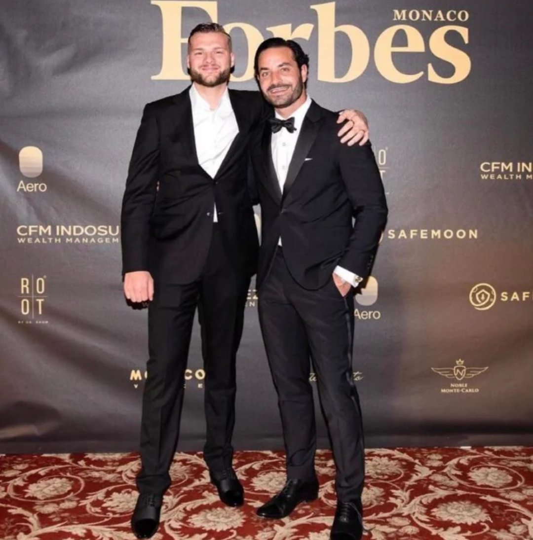 CptHodr's tweet photo. Hey @Forbes do you think you could help me out with commisary? https://t.co/EFvWSB56SJ