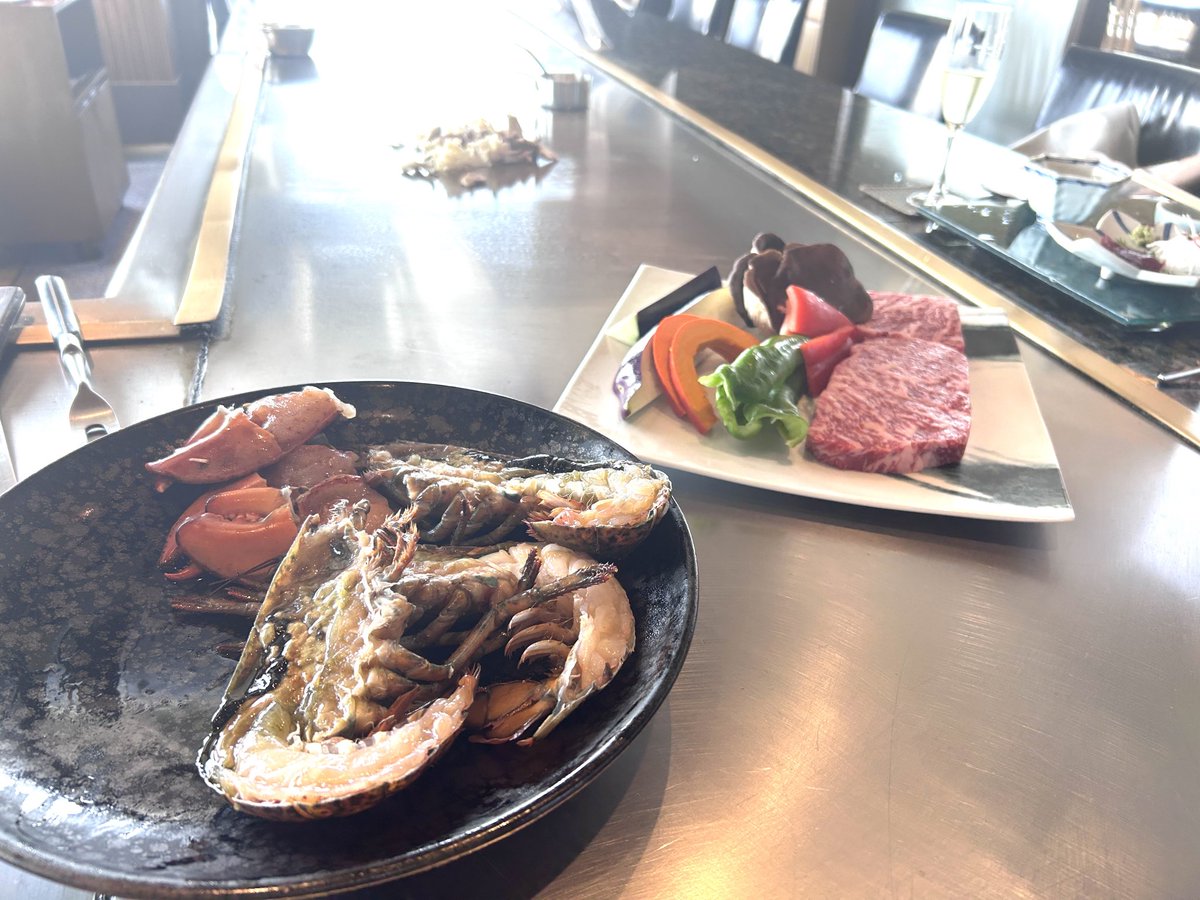 masasiko28's tweet photo. はるぴょんの誕生日ランチ https://t.co/jDjhNEZet2