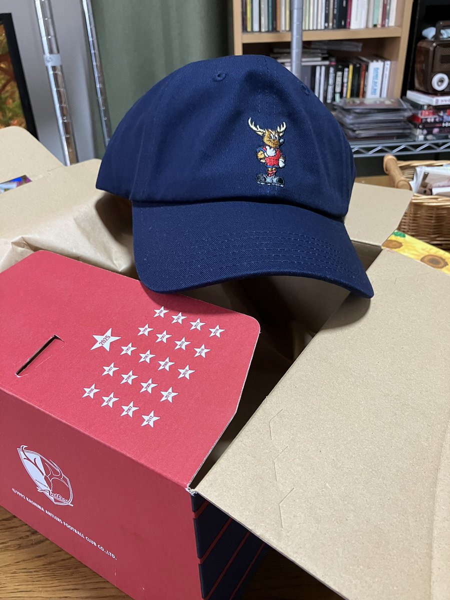 tankojerry's tweet photo. 会社の可愛い後輩が誕生日プレゼント送ってくれた🥹自分へのプレゼントはしかおのキャップ🦌すぐ届いた https://t.co/HCtqcr4hm8