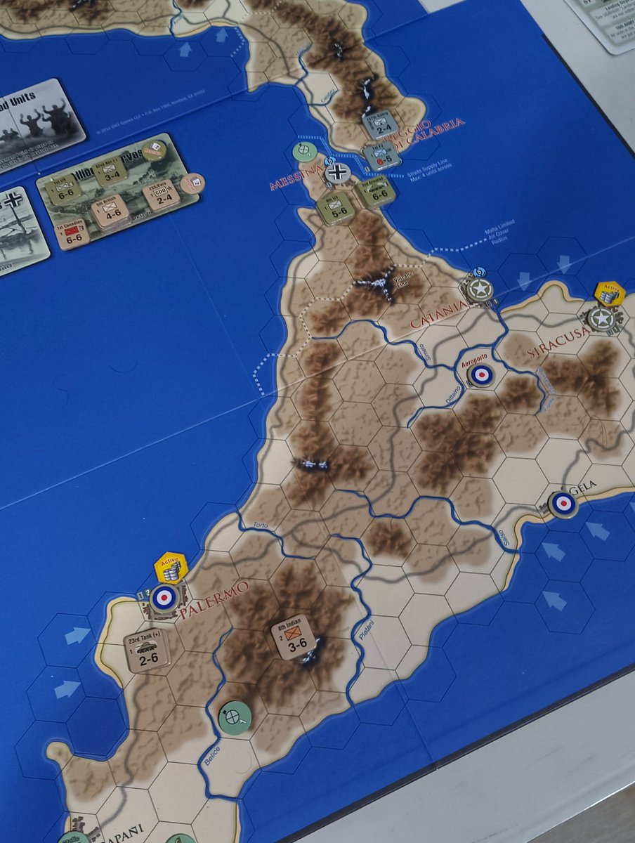 IgnaciodCastro's tweet photo. Un clásico de los buenos #wargames #wargame #consim #bgg https://t.co/N0cK10S6o1