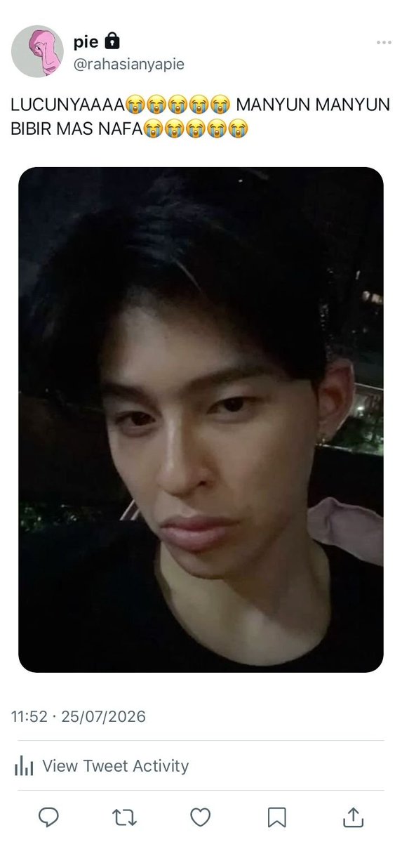 ameratyns's tweet photo. 😤 https://t.co/AwMJMeTyKy