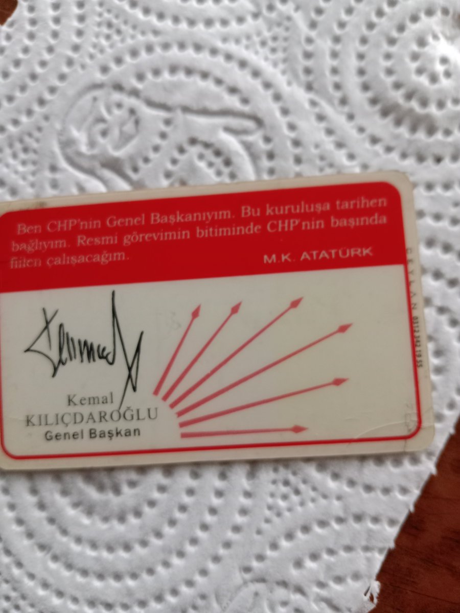 musaate1's tweet photo. 16 dır onurla taşıdığım CHP üyelik kartımı ve Üyeliğimi aynı duygularla taşımaya devam edeceğim.
#ben CHP'li yım öcü bici suçu değil.#chpli olmak onurdur https://t.co/EnyLjfeYeB
