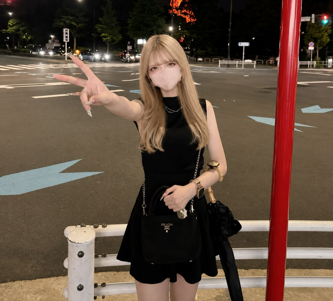lac1wUP's tweet photo. ギャル好きいないの！！ https://t.co/b0sceEu9xT