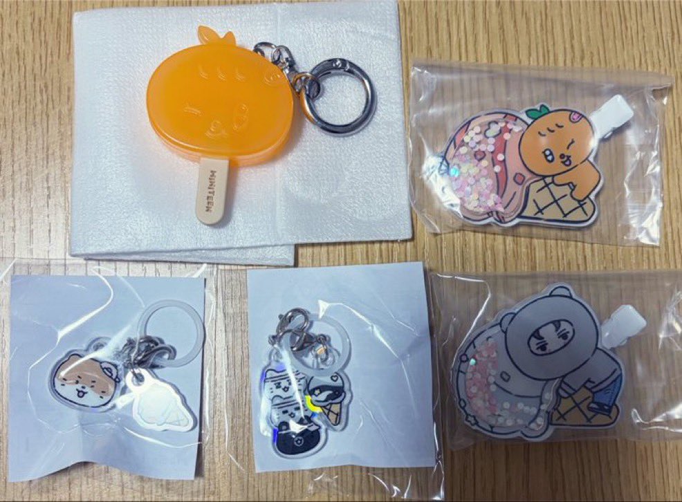 rucatil_'s tweet photo. 【交換】seventeen miniteen セブンティーン セブチ ミニティーン popup ポップアップ icecream アイスクリーム 

譲 キーリング スングァン
ヘアピン スングァン バーノン
カプセルトイ ジュン ディノ

求 同種 ジョシュア > ジョンハン

郵送のみ、纏めて優先。
お気軽にお声掛けください。 https://t.co/uTz25ULElz