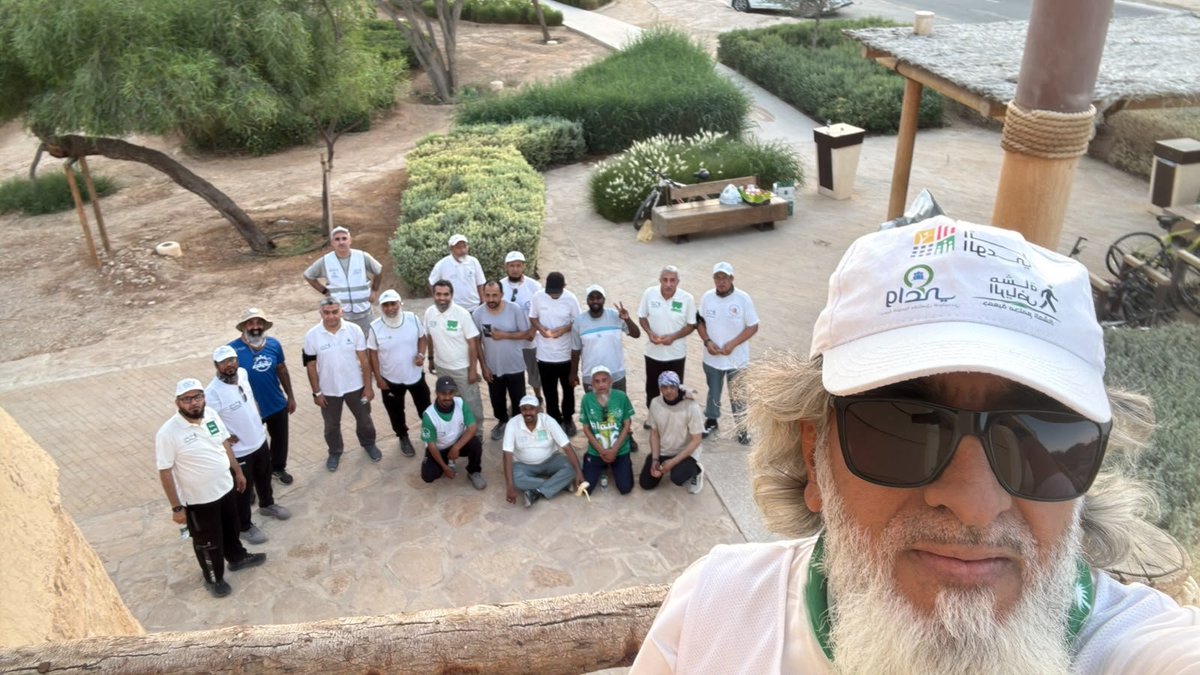 musha_riy's tweet photo. في #المسار_الرياضي بـ #وادي_حنيفة وفي أجواء فجرية معتدلة #مشاة_الرياض_للمسافات_الطويلة بوعيهم وعزمهم وتحديهم وقبل ذلك عون الله لهم مستمرون على تحقيق إنجازهم الأسبوعي بالمشي 21 كم . https://t.co/NJ5n1zkVRH