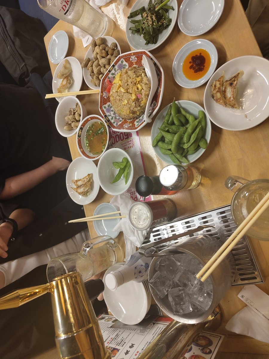 yoruwaao's tweet photo. 本日はトリトン会
4人で58皿かぁ

本買って帰ろー
そして帰ったらすぐ風呂って寝よ
おやすや( ˇωˇ ) https://t.co/Z20wOv6yeH