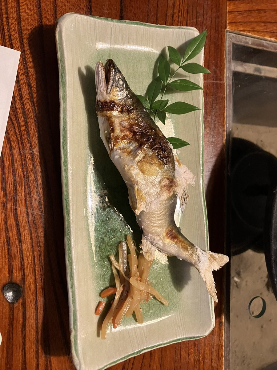 spesta_sp's tweet photo. 今日は岐阜で鮎とけいちゃん焼き食ってきた https://t.co/UgM2KedbLc