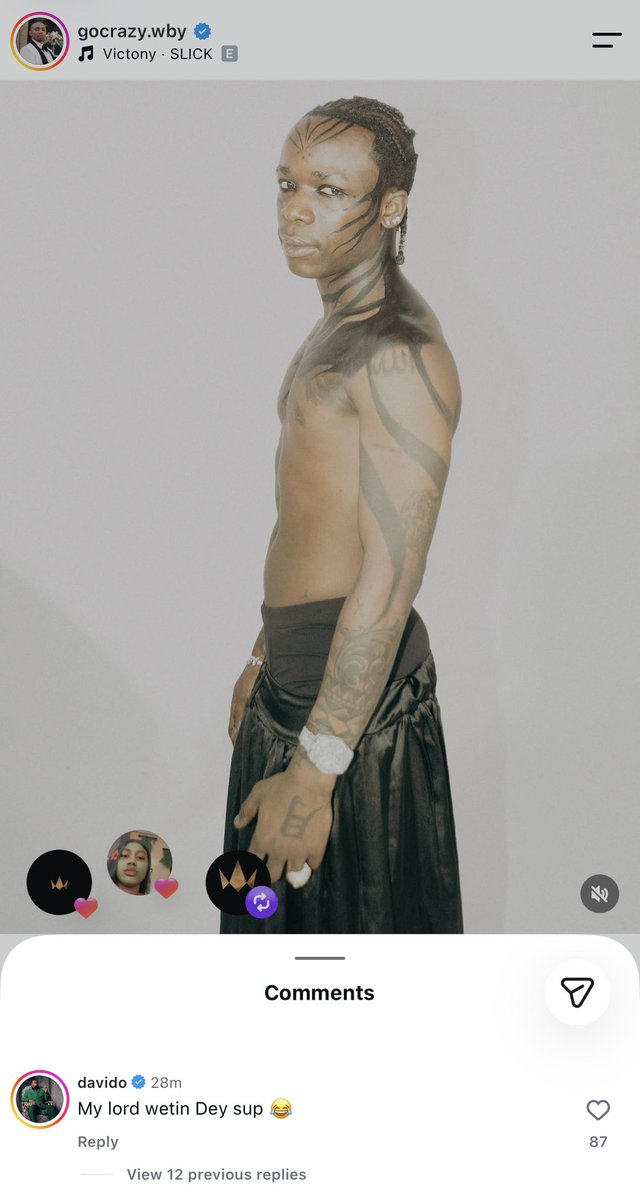 lifeofolaa's tweet photo. Davido ooo 😂😂🖤💪 https://t.co/Q4Q5V7nowu