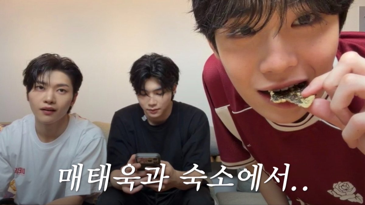 checkiam_'s tweet photo. 260725 #제로베이스원 인스타 라이브 full (합본) 

🔗 https://t.co/mjR5QX41Nf https://t.co/naF6ZcvwWm