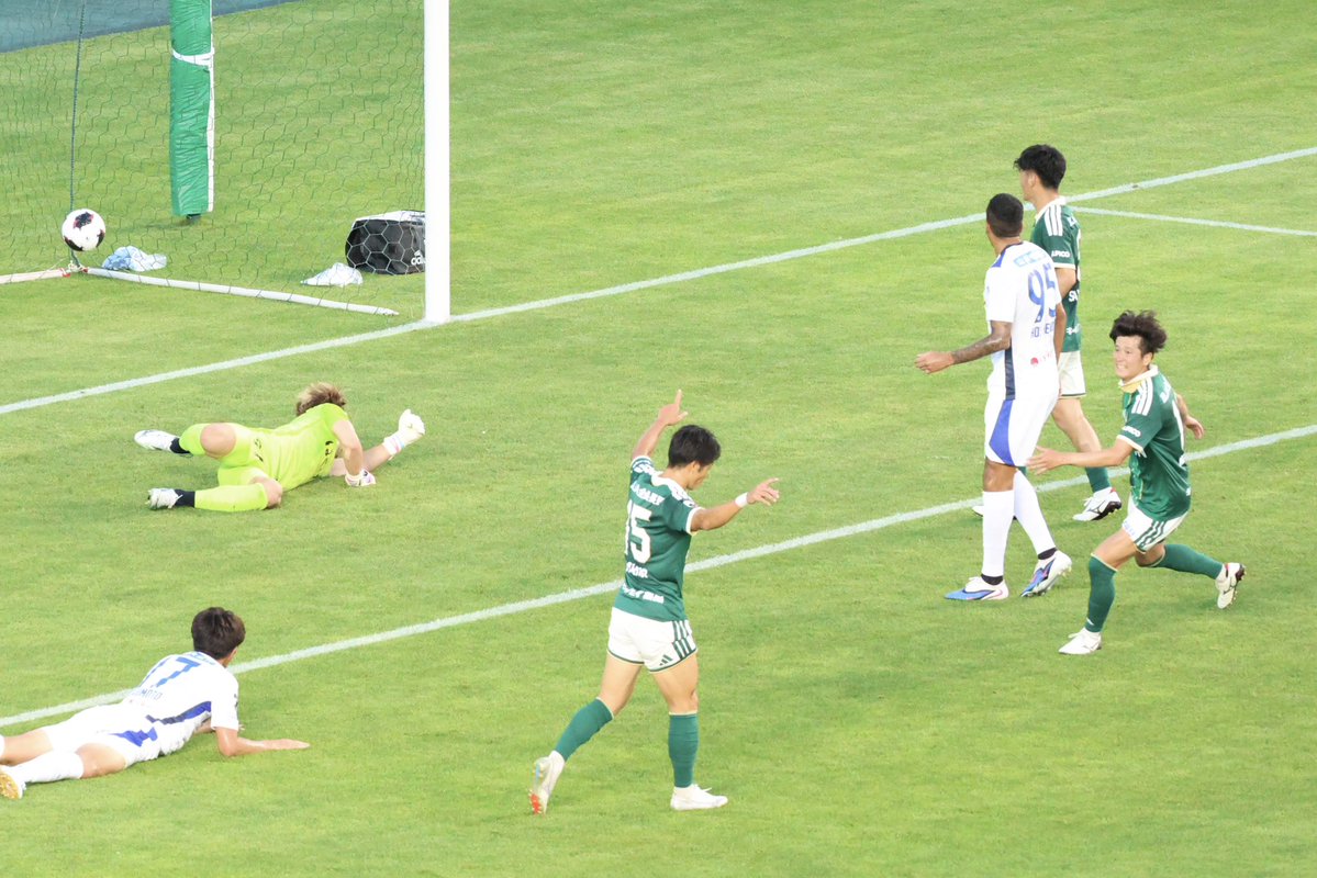 jun37yamada's tweet photo. PSM 3-0  TM 1-0 https://t.co/ynIBcyB52r