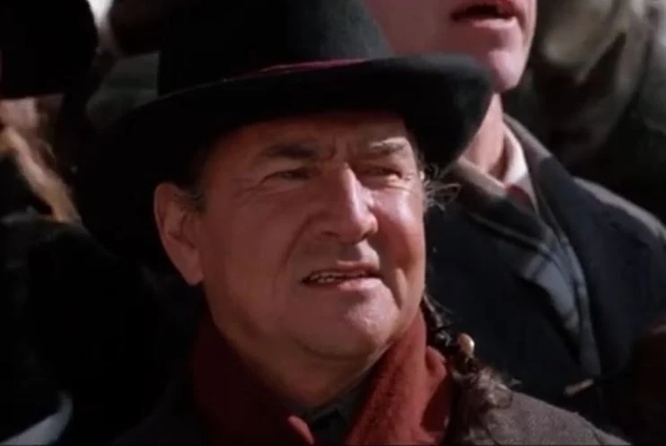 Disney_Wiki's tweet photo. Happy Birthday, to the late August Schellenberg
For Disney, he portrayed Ned Dodd in #IronWill, Mindo in #EightBelow andTom Martinez in #SoWeird. https://t.co/ENJYxNPJ0t