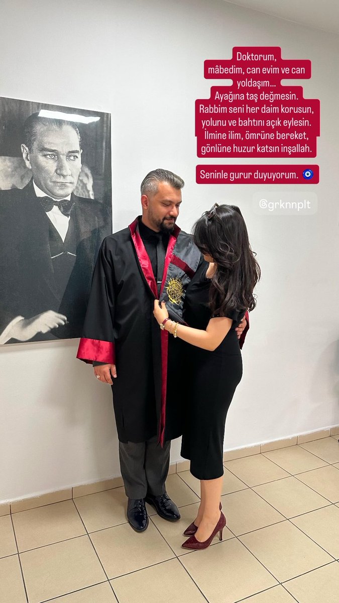 muverrihhane's tweet photo. Verdiği tüm emeklere yakinen şahit olduğum için gönül rahatlığıyla söyleyebilirim ki bunu sonuna kadar hak ettin, kocacığım. “Beraber yürüdük biz bu yolu.” diyerek binişini bana giydirmen ise sanırım günün en duygusal anıydı. Başarıların daim olsun canım kocam.
🎓@drgrknpltt https://t.co/0F1QzEEa7w