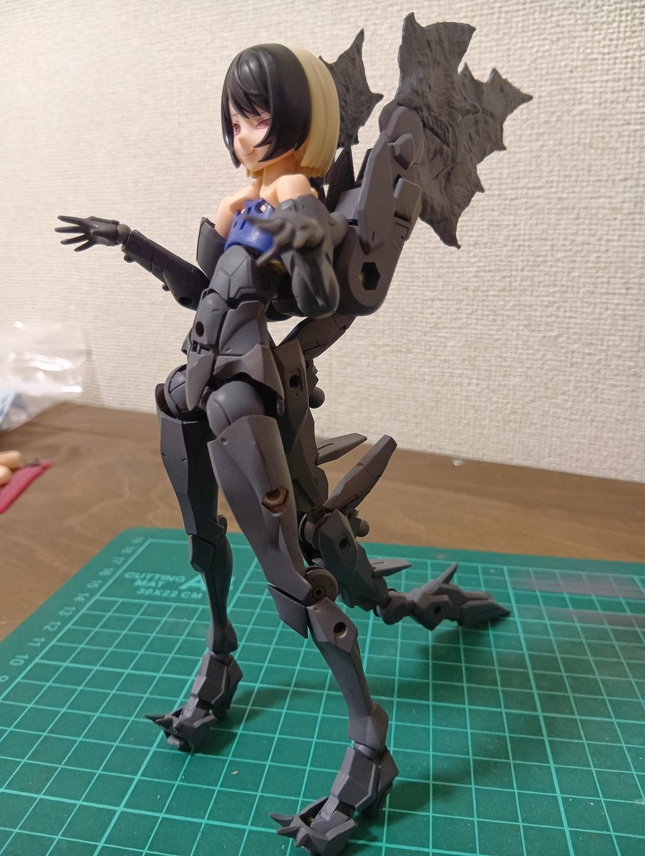 GxsNHkNv3I15113's tweet photo. サフりました
背ビレはミレゴジ風に…
胸部は磁石で脱着式にしたい… https://t.co/7Ir31c7Diw