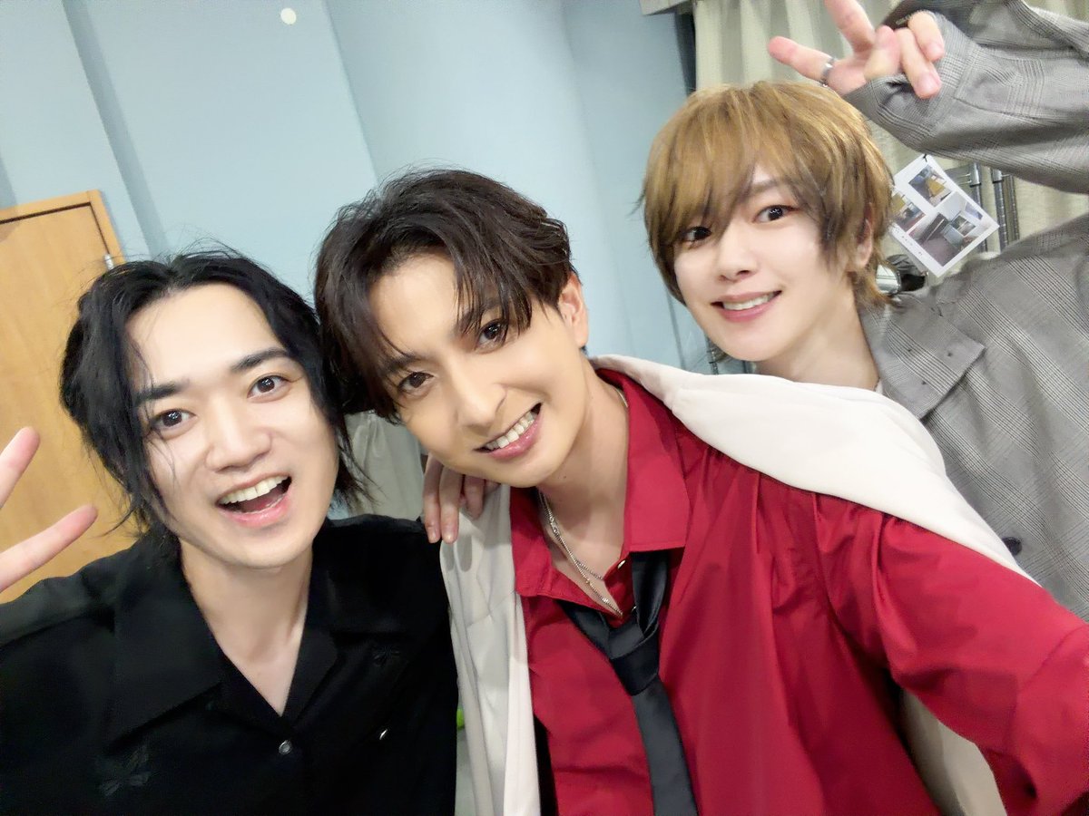 yoshioka_yu725's tweet photo. ゆうイベvol.30
41th birthday event!!

無事に終わりましたー！！！
本当にたくさんのご来場そして配信ありがとうございました！！

応援してくれるみんなとそしてアイチュウキャストのみんなと一緒に誕生日を迎えられた事が本当に嬉しくて最高の誕生日になりました😭😭😭✨
いっぱいアイチュウ話して歌ったり踊ったりしてめっちゃ笑って涙出て本当に楽しかったー！

幸せな時間をありがとう！！！

これからも41歳頑張ってみんなに恩返し出来ればと思ってます！！
これからもよろしくな🌶️

大樹、たくと、ひなた、ゆうせい、ふうた、こうへい！！
今日は盛り上げてくれてありがとー！！
愛してるぜー🔥🔥🔥

またみんなゆうイベvol.31でお会いしましょう！！
気をつけて帰ってね！！

本当に今日1日俺のために集まってくれてありがとう✨

アイチュウ最高！！！！