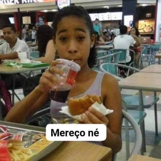 freytas_andrei's tweet photo. Devo ter um sósia em Belém, pq volta e meia alguém aparece no meu pv pra dizer que me viu no mercado ou em alguma festinha por lá. https://t.co/wmf4ioBvWr