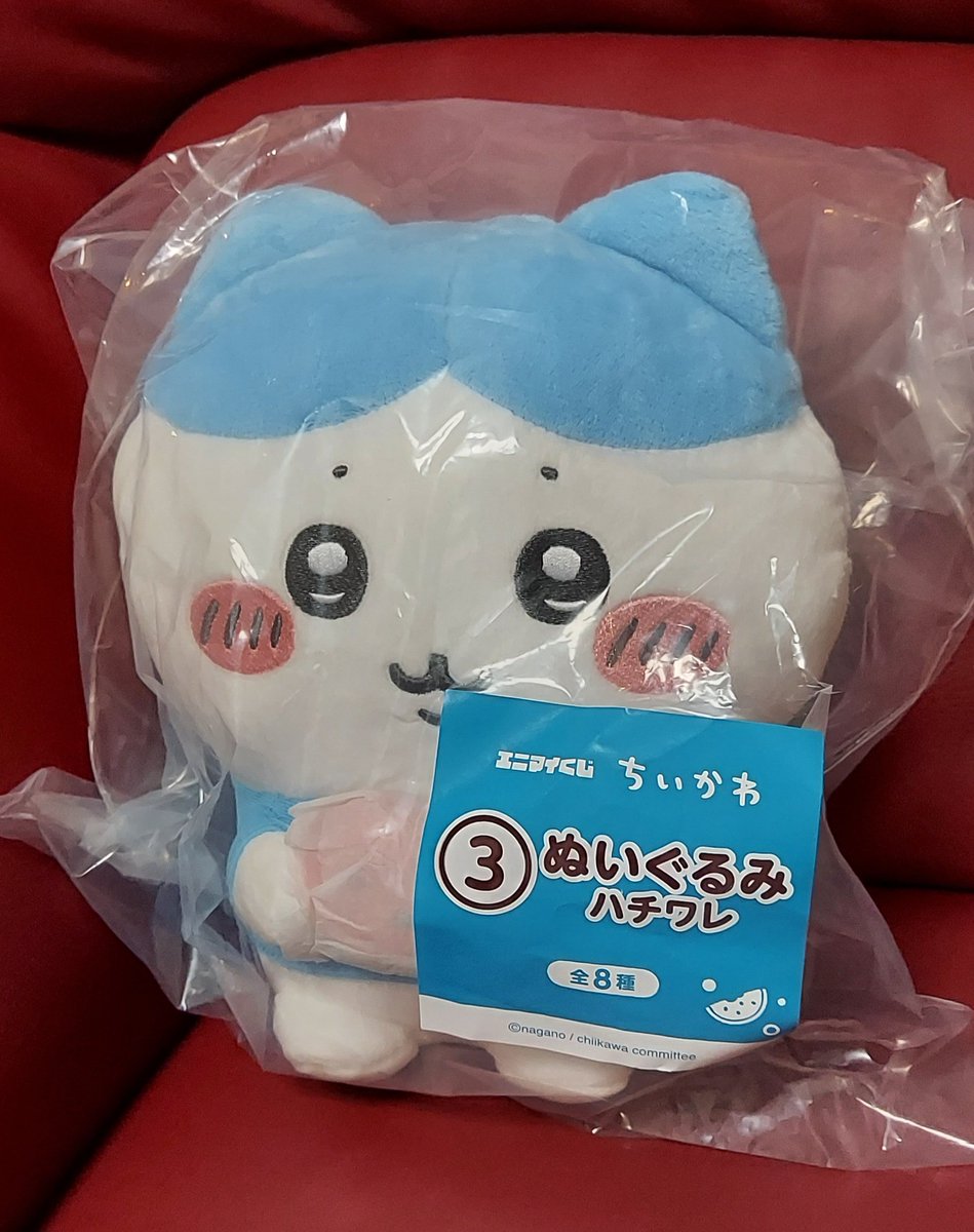 aki_Free0806's tweet photo. エニマイくじ　ちいかわ　～ちいかわと夏の思い出～　交換募集
譲：ぬいぐるみ　ハチワレ
求：風鈴　ハチワレ
場所がかなり限られますが、都内手渡しのみ（大江戸線改札越し、練馬区優先）。
以下日時にてお手渡しも可能です。
29日　17：30〜18：15　水天宮前、人形町改札外
31日　昼〜夕方　池袋 https://t.co/wOCDEMOGFS