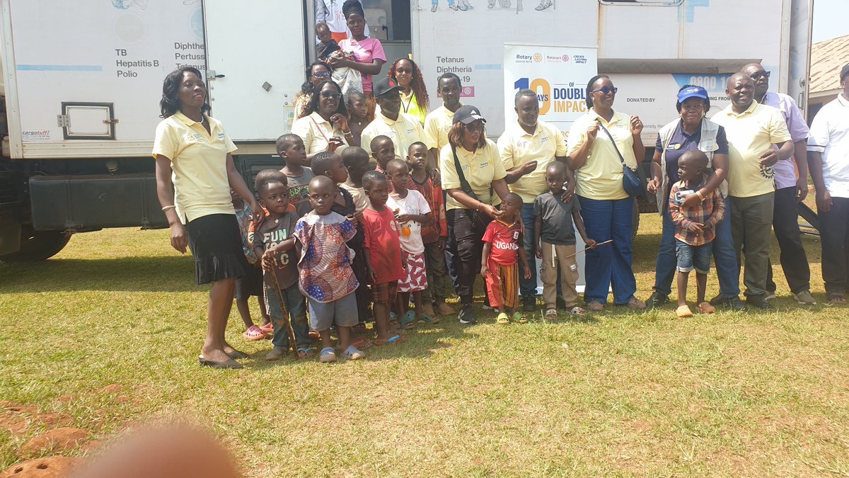 RBwerenga's tweet photo. Happening now!
We joined fellow Rotarians and Rotaractors at St. Bruno Primary School Zziru to launch a WASH project under the 10 Days of Double Impact initiative.
#10daysofDoubleImpact #D9214
#rotaryclubofbwerenga
@RotaryNalumunye @RcEntebbeBase1 @RCKatende @RotaryNamasuba @Rotaryclubgaba @LungujjaRC @RcBunga @RcBwebajja @OfSeguku @RCEntebbe @rac_akrightcity @BikerAngieBae @RAC_BWERENGA @RC_AkrightCity @RC_NsangiD9214 @RC_KongeLukuli @Rcmutundwe @RCTankhill @MuyengaBreeze @OfLubaga @RCKatende @KyengeraRotary
@racbunga @rac_nalumunye
@RAC_Bwebajja @rackabowa
@rotaractlubowa @rotaryd9214 @RotaractRubaga
@RotaractClubVU @ClubNateete
#RacMunyonyoSprings
#RacNateeteKampala
#RacKampalaMuyengaBreeze
#RacMuyengaTankhill
#RacKyengera #RacSeguku