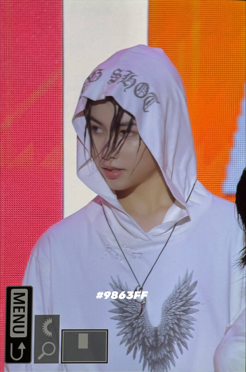 9863FF's tweet photo. 260725 KMA 

#LOUIS #루이 
#LNGSHOT #롱샷 https://t.co/AJJijMyxXf