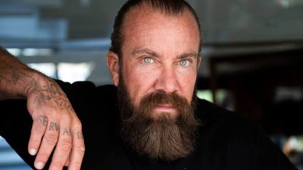 jonsson_henrik's tweet photo. Jan Emanuel ringde mig nyss och gav mig en väldigt fin komplimang för mitt arbete och för min senaste videokrönika. Sedan tackade han, sade att det var allt han ville säga och lade på luren. Jag blir så glad och tacksam, och det fick mig att tänka på hur viktigt det är att visa andra människor att man uppskattar dem.

Så var en god kristen idag, och säg till någon du känner att du uppskattar dem. Det ska jag göra!

Tack @janemanuelj 🙏🏻