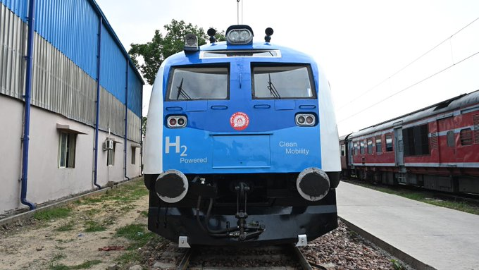 airnewsalerts's tweet photo. India’s first hydrogen-powered train has travelled more than 1200 kilometres of seamless operations, replacing over 3000 litres of diesel consumption and emitting only water vapour as a by-product.

The hydrogen train was flagged off between Jind and Sonipat on July 17.

@RailMinIndia said that the train generates electricity onboard through a chemical reaction between hydrogen and oxygen. This process powers the train while producing only water vapour, with no smoke or tailpipe carbon emissions. 

It stated that the project is an indigenous initiative led by Indian Railways. Following the successful operation on the Jind-Sonipat route, trials on the Delhi route will begin soon. 

#HydrogenTrain #GreenMobility #Railways #CleanEnergy #ViksitBharat
