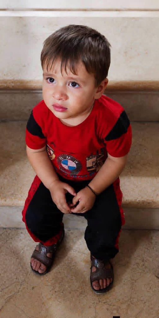 omar_alharir's tweet photo. تبين أن والدة الطفل على قيد الحياة وهي في المستشفى ونسأل الله لها العافية هي وكل المصابين وأن يقر عين ولدها بوالدته https://t.co/hljlcLrsKf