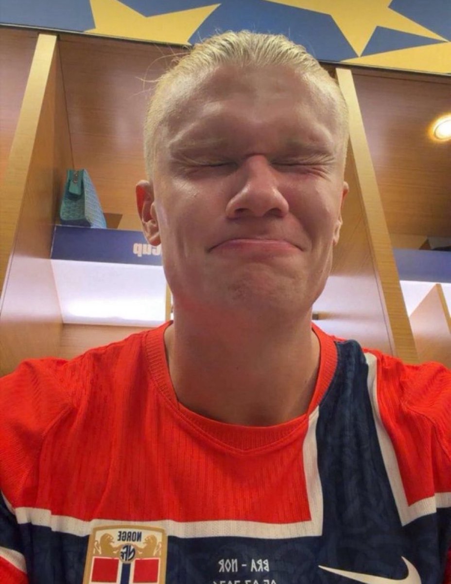 SxrgioSZN's tweet photo. Arsenal going for Bruno G and Vini whilst we’re still getting cucked by Rodri https://t.co/M0WBdzkUDM
