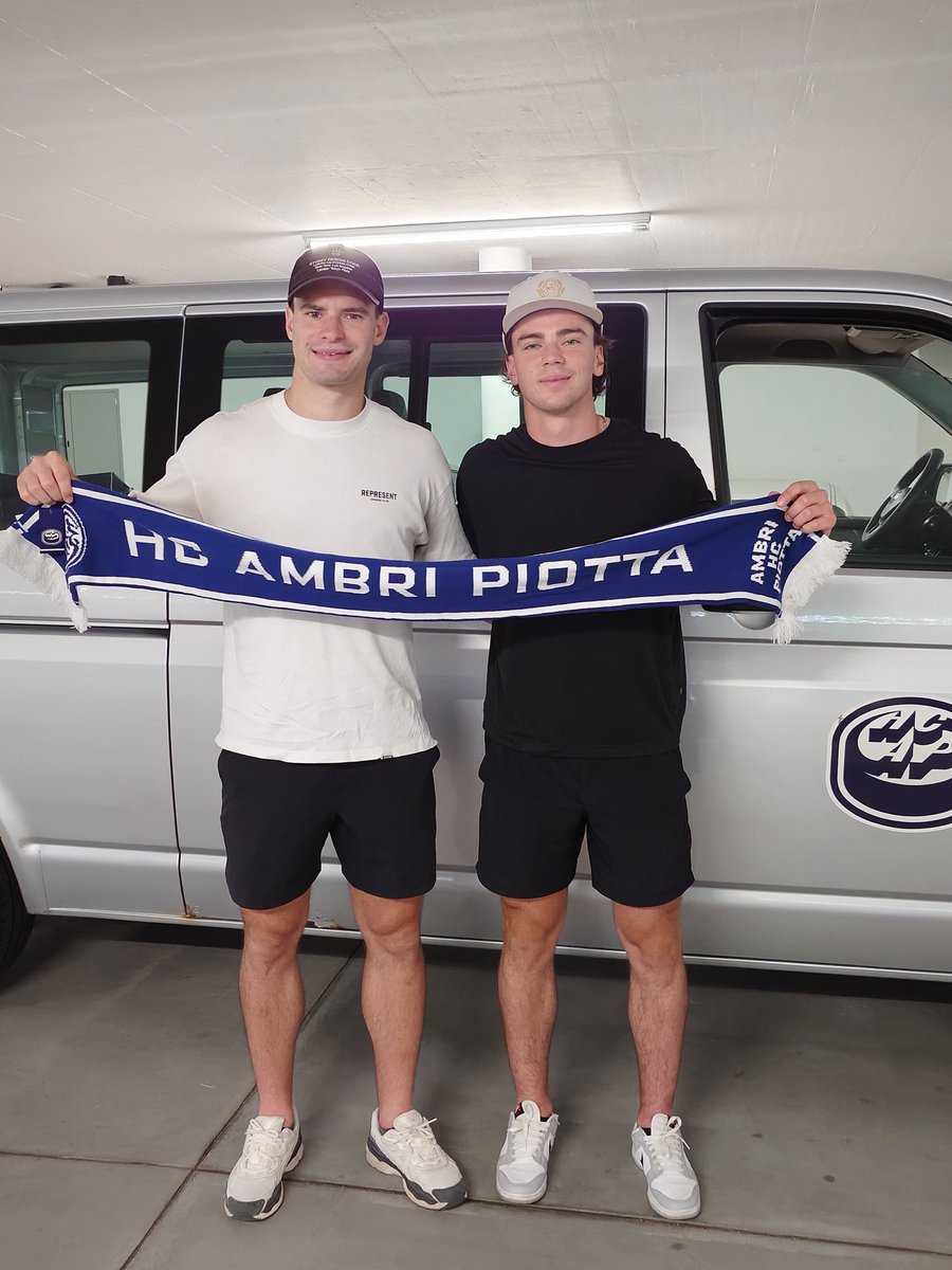 HCAP1937's tweet photo. ⚪️🔵 Bentornati Manix e Lukas Landry💪🏻 https://t.co/JlGPCHhIbe
