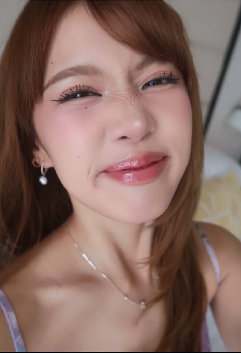 mostlystacey's tweet photo. OH MY GOD, MALOI’S NEW IG POST! AND YES IT FEELS LIKE SEEING AN EX 😭 https://t.co/22lMdiJZQ8