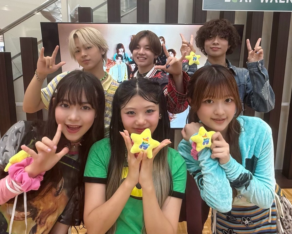 we_are_PG_'s tweet photo. 📌【今日の #PG】

「𝗦𝗨𝗣𝗘𝗥𝗦𝗧𝗔𝗥」リリースイベント
～PG AROUND～ ⭐️🌟💫
📍 名古屋・リーフウォーク稲沢

初めましての方もたくさん参加してくれてありがとうございました！
まだまだ夏休みは始まったばかりなので、
PGと一緒に楽しみましょう✨

#SUPERSTAR #PGスパスタ
#PG #全国ツアーを目指す
