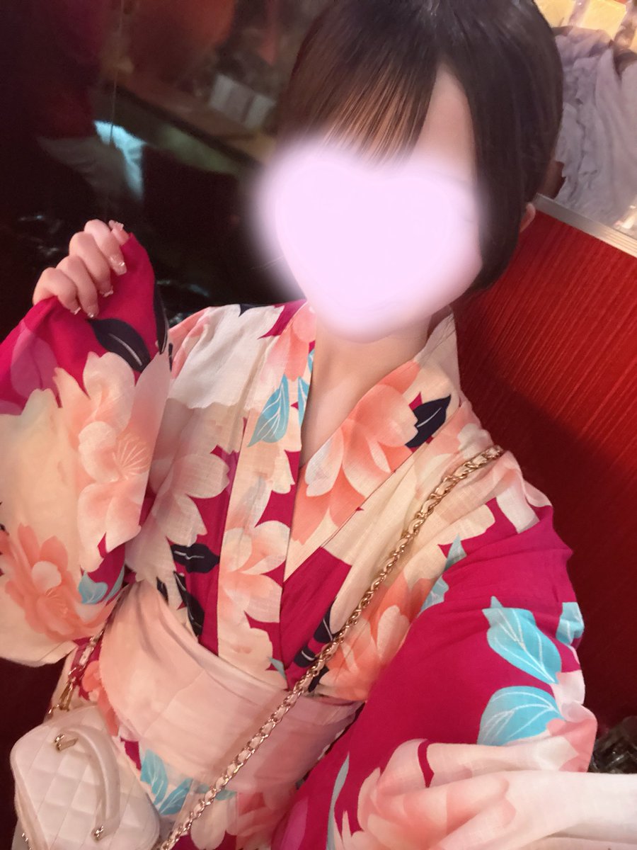 alice08463's tweet photo. 遅れました！
16時からおきゅいんしてます👘🏮✨
 #名古屋 #コンカフェ #コンカフェ嬢 https://t.co/m9HOIUB3P9