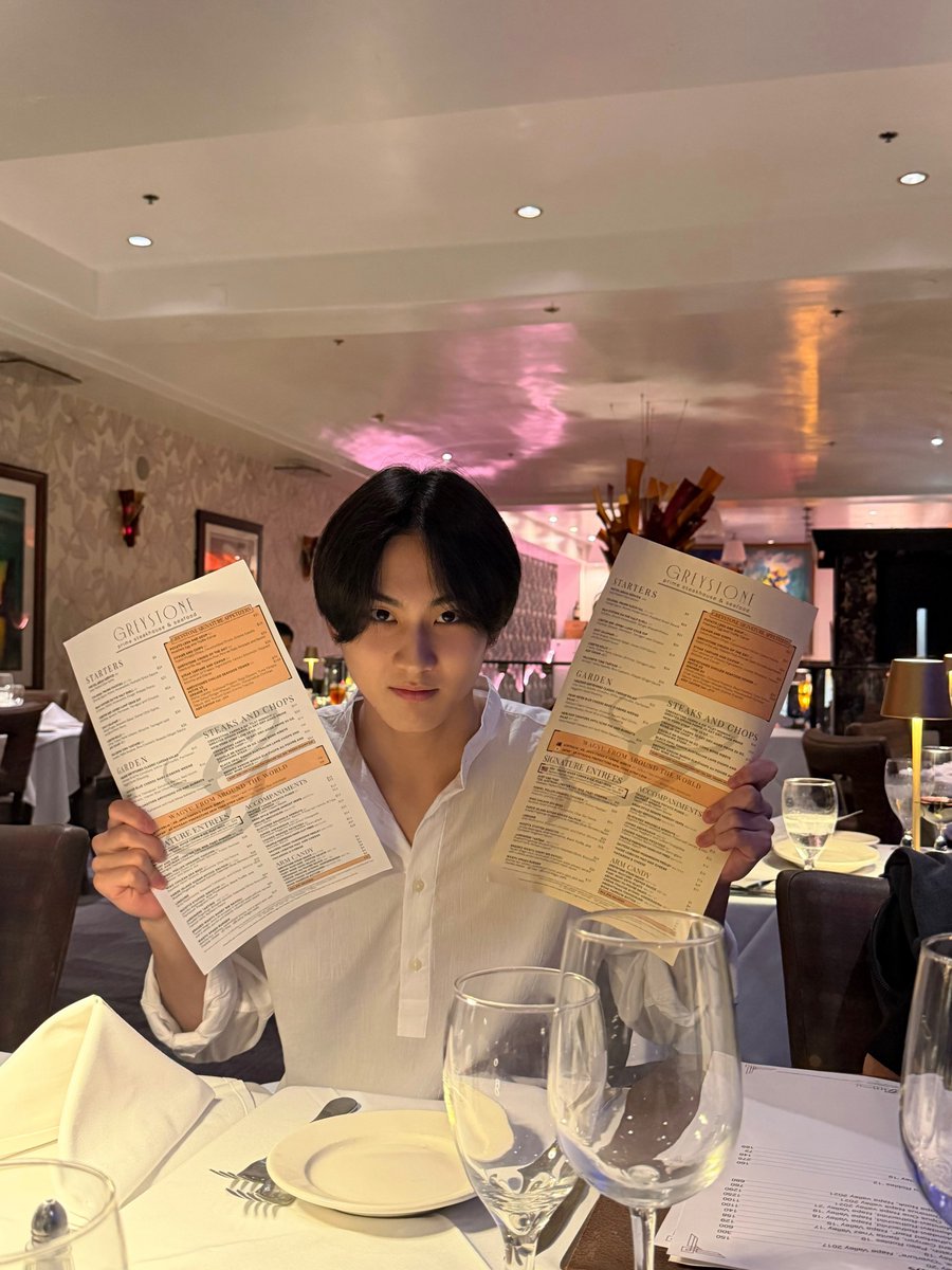 enhypenweverse's tweet photo. [ #정원’s DM ] 260725

🐈: [Pictures]
🐈: Heh
🐈: It was delicious
🐈: Steak
🐈: I did a performance in Comic Con today
🐈: ENGENEs cheering was so good~
🐈: There are pictures that I took when I went to the beach
🐈: I'll send it next time
🐈: I think it came out quite well
🐈: Hah

@ENHYPEN_members @ENHYPEN #ENHYPEN #엔하이픈 #JUNGWON