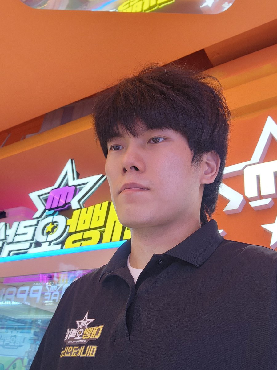 tohtsub's tweet photo. 아 일하기싫다 https://t.co/UNCTYbCXXH